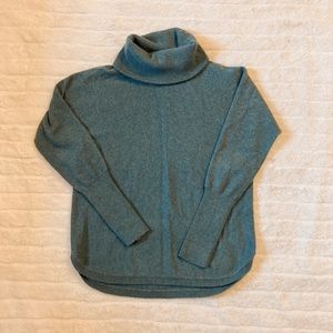 100% Cashmere Turtleneck Sweater By Max Studio